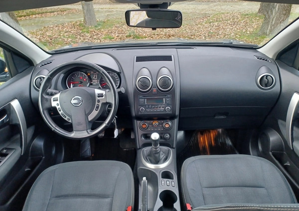 Nissan Qashqai cena 33900 przebieg: 244000, rok produkcji 2011 z Pasłęk małe 781